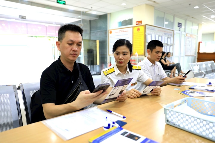 Tin tức đặc biệt trên ấn phẩm Hànộimới ngày 15-4-2026
