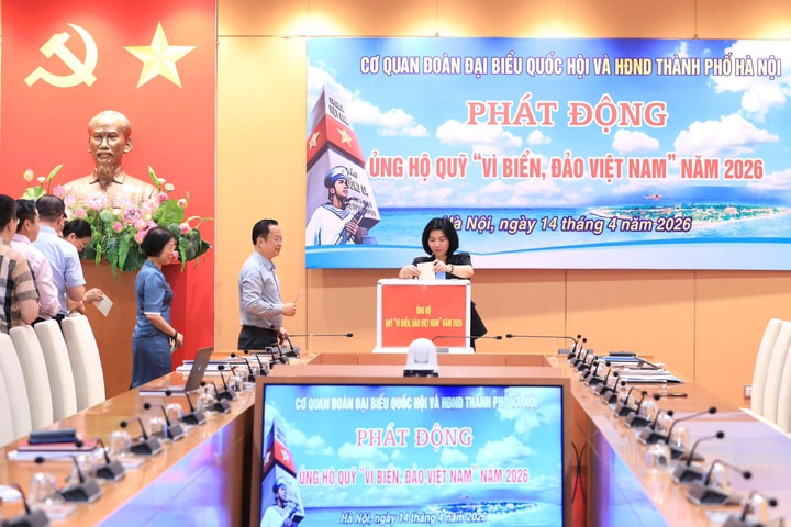 Cơ quan Đoàn đại biểu Quốc hội và HĐND TP Hà Nội ủng hộ Quỹ "Vì biển, đảo Việt Nam"