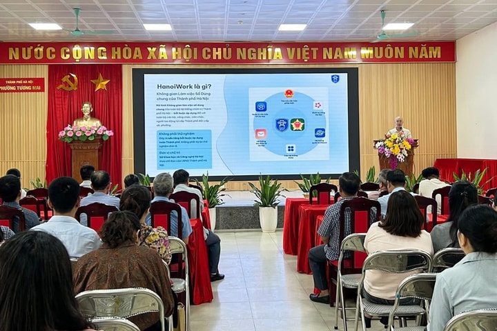 Phường Tương Mai xây dựng “bàn làm việc số”