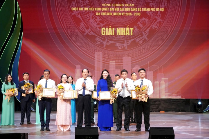Lan tỏa mạnh mẽ tinh thần học tập, nghiên cứu, đưa Nghị quyết Đại hội XVIII vào cuộc sống