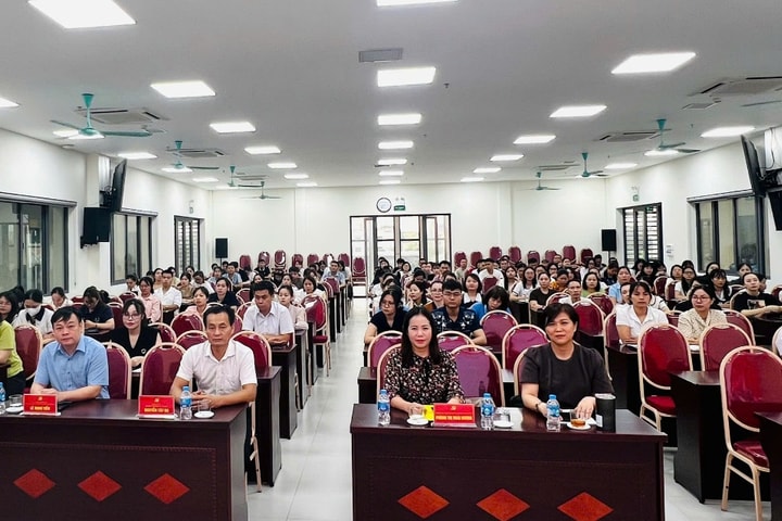 Gia Lâm nâng cao nhận thức chính trị, tư tưởng cho đảng viên mới