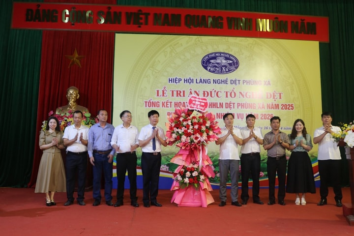 Hồng Sơn: Phát triển Làng nghề dệt Phùng Xá theo hướng hiện đại, bền vững