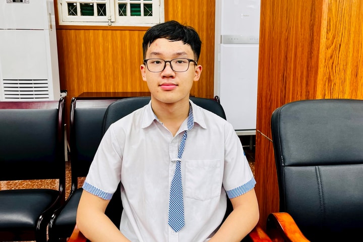 Nam sinh Hà Nội 3 lần thắng giải quốc gia, thủ khoa vòng chọn tuyển toán quốc tế