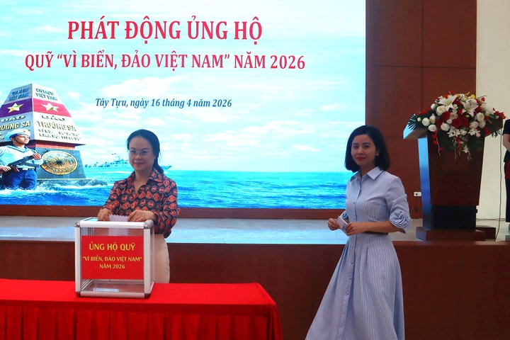 Phường Tây Tựu tiếp nhận gần 150 triệu đồng ủng hộ Quỹ “Vì biển, đảo Việt Nam” năm 2026