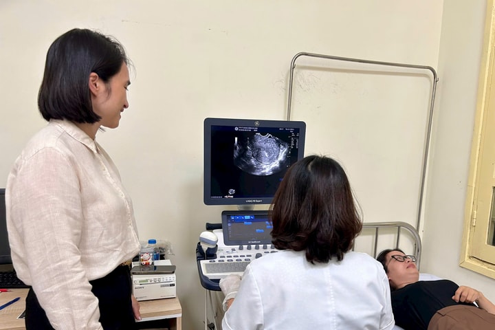 Lồng ghép dịch vụ chất lượng cao: Cách làm hiệu quả trong công tác dân số tại phường Hoàn Kiếm