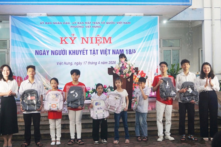 Tôn vinh nghị lực, lan tỏa yêu thương tới người khuyết tật phường Việt Hưng