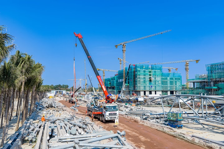 Thi công xuyên ngày đêm, "siêu" công trình APEC tiến sát mốc hoàn thiện