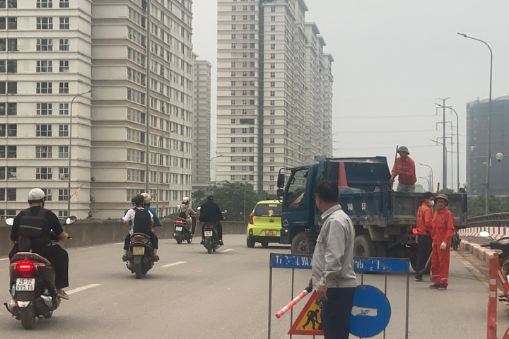 Đồng loạt ra quân chỉnh trang hệ thống kết cấu hạ tầng giao thông đường bộ