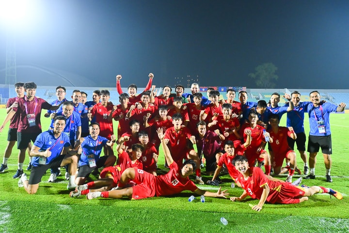 U17 Việt Nam lập kỷ lục, HLV Cristiano Roland cẩn trọng trước trận chung kết