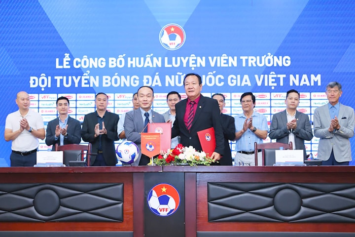 Đội tuyển bóng đá nữ Việt Nam: Cơ hội và thách thức với tân “thuyền trưởng” Hoàng Văn Phúc