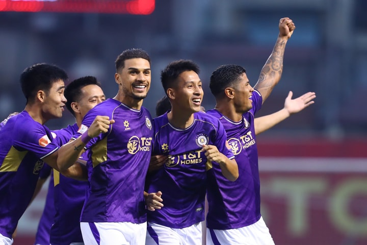 Hà Nội FC thắng Ninh Bình, HAGL chia điểm với Hải Phòng