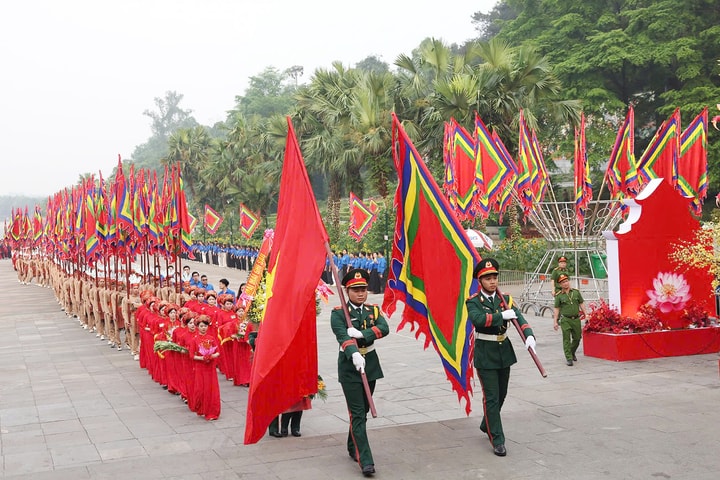 Tin tức đặc biệt trên ấn phẩm Hànộimới ngày 27-4-2026
