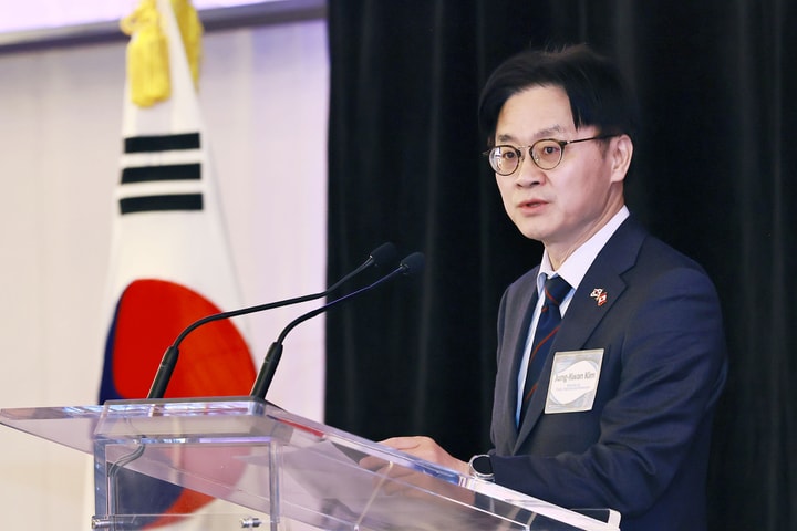 Hàn Quốc cam kết ủng hộ doanh nghiệp đưa hoạt động sản xuất về nước