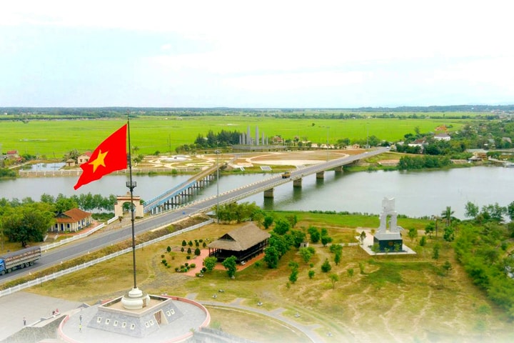 Miền ký ức mãi còn thao thức