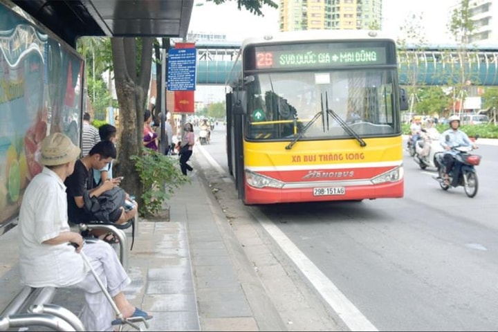 Giải quyết ùn tắc giao thông: Biến quyết tâm thành hành động thực tế