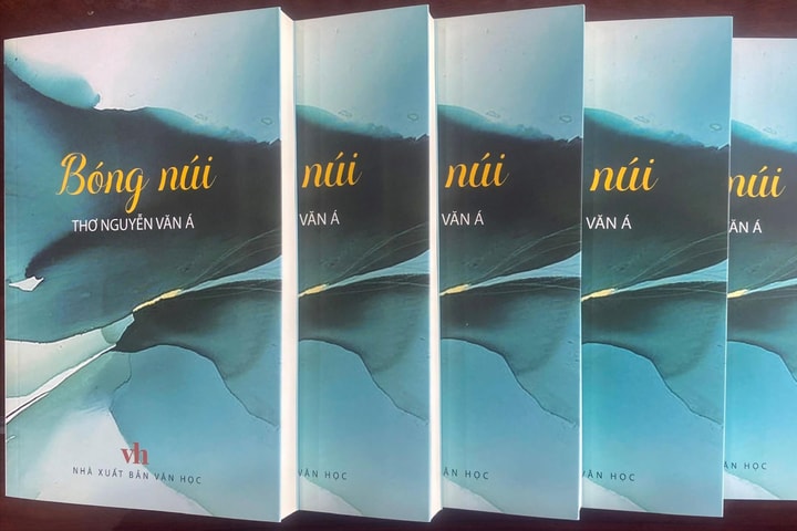 “Bóng núi” - Ký ức bằng thơ về một thời bom đạn