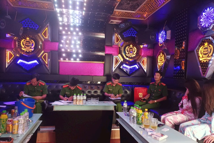 Xã Hòa Lạc: Kiên quyết xử lý cơ sở kinh doanh karaoke không phép, biến tướng