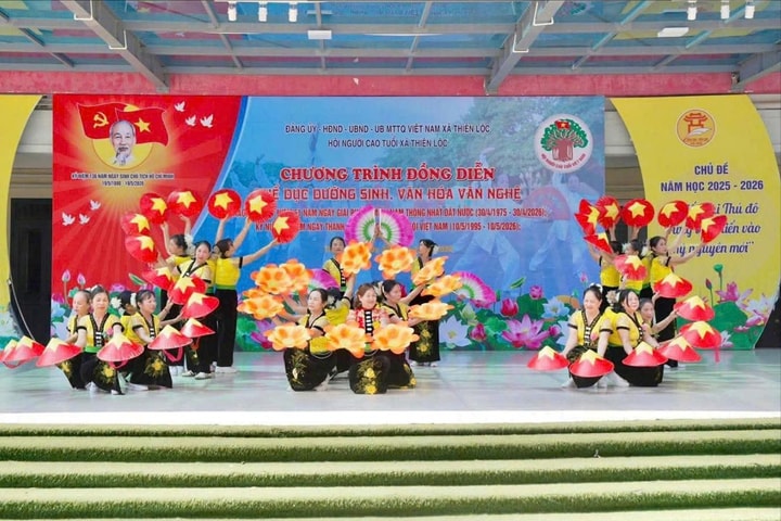 Người cao tuổi Thủ đô: Sống vui, sống khỏe, sống có ích