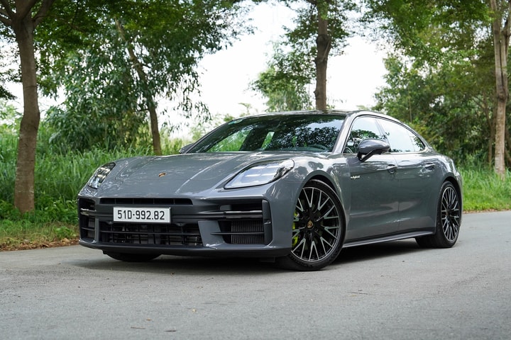 Porsche dẫn đầu nhóm xe sang về khả năng giữ chân khách hàng