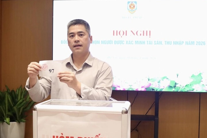 Bổ sung hình thức xử lý ký luật đối với người kê khai tài sản không trung thực