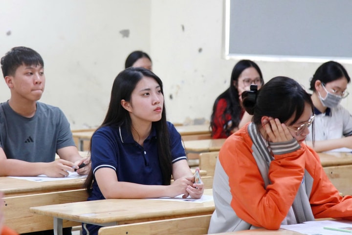 Tất cả thí sinh phải đăng ký xét tuyển trực tuyến trên hệ thống