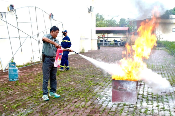 Nâng cao kỹ năng phòng cháy, chữa cháy cho thành viên đội dân phòng