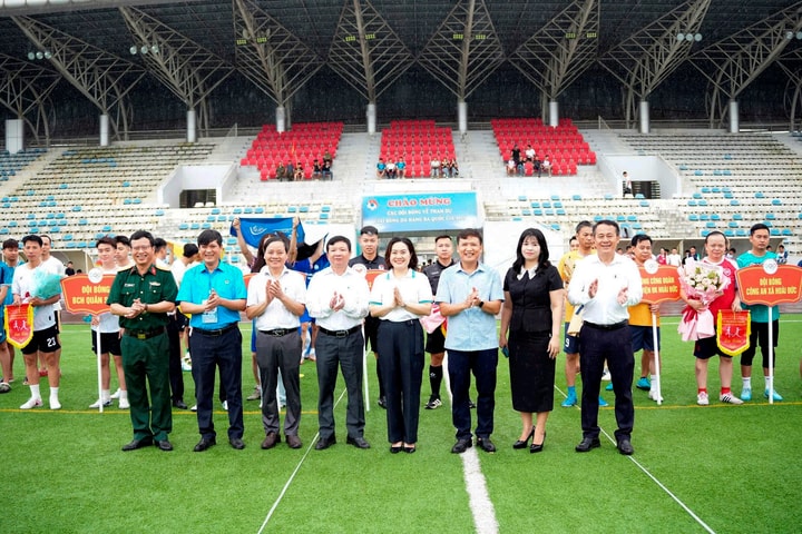 Khai mạc Giải bóng đá nam Công đoàn xã Hoài Đức lần thứ I năm 2026