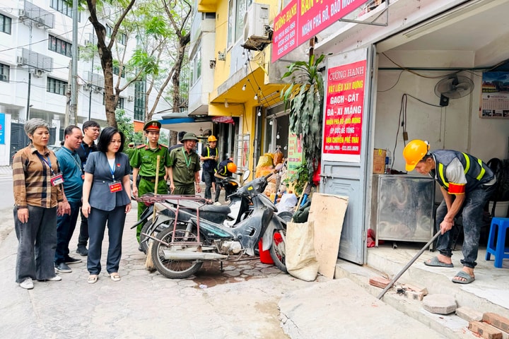 Kim Liên: Quyết liệt trả lại vỉa hè, không gian công cộng cho người dân