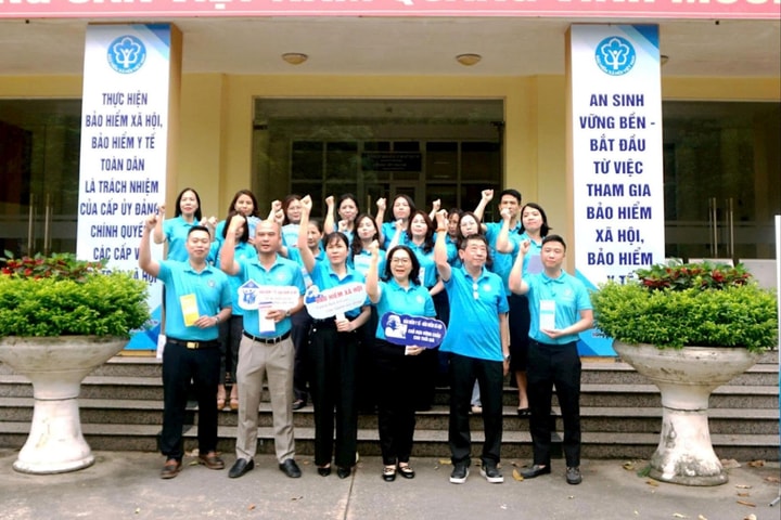 BHXH cơ sở Long Biên ra quân phát triển người tham gia BHXH tự nguyện, BHYT hộ gia đình