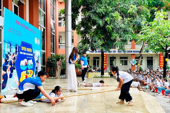 Phường Hoàng Mai trang bị kỹ năng phòng chống đuối nước và cứu đuối gián tiếp