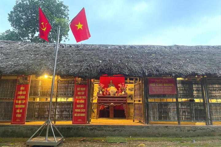Về Hạ Bằng, thăm nơi Bác Hồ ở và làm việc 19 ngày đêm kháng chiến