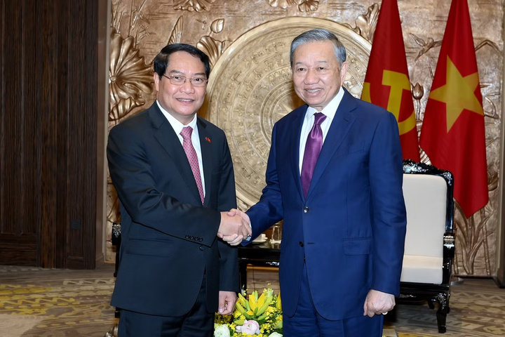 Làm sâu sắc hơn nữa quan hệ hợp tác giữa hai Thủ đô Hà Nội - Viêng Chăn