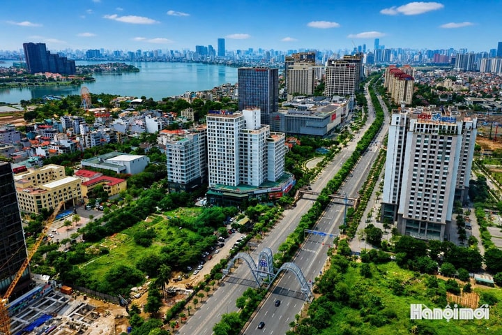 Hà Nội trời nắng, chiều tối có mưa rào và dông