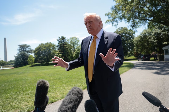 Tổng thống Trump đặt vấn đề hạt nhân Iran lên trên sức ép kinh tế