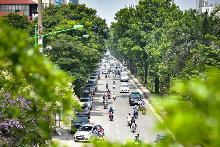 Bắc Bộ nắng nóng diện rộng, chiều tối có mưa dông rải rác