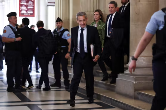 Cựu Tổng thống Pháp Sarkozy đối mặt án tù 7 năm trong vụ cáo buộc nhận tài trợ từ Libya