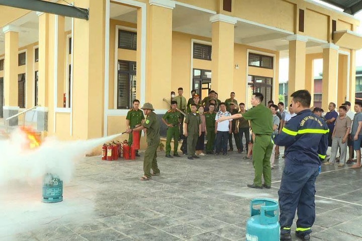 Xã Phúc Thọ nâng cao kỹ năng phòng cháy chữa cháy tại cơ sở