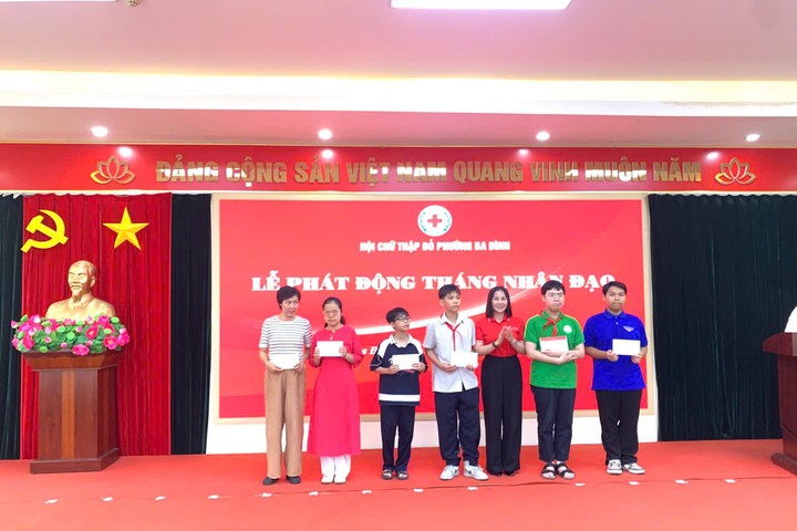 Phường Ba Đình lan tỏa tinh thần sẻ chia trong Tháng Nhân đạo 2026