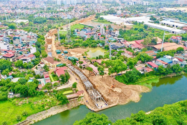 Công trình cải tạo kênh Thụy Phương trên chặng “nước rút”