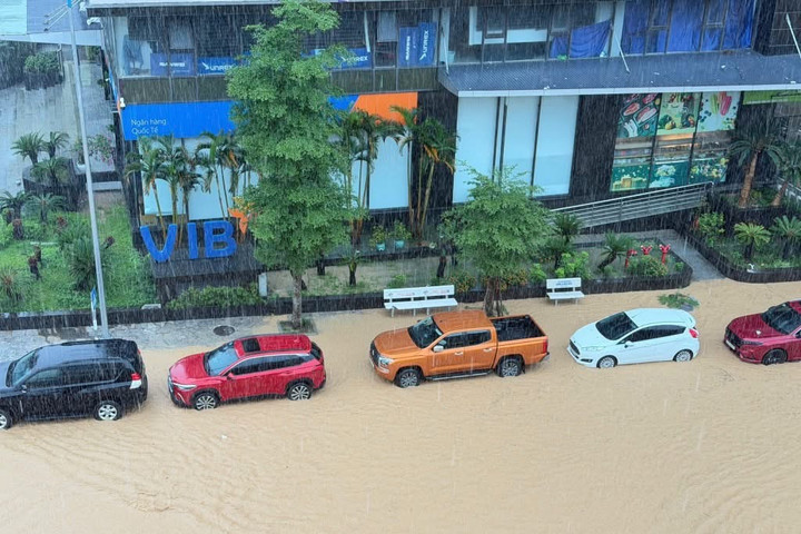 Mưa lớn, dông, lốc gây thiệt hại hàng chục tỷ đồng