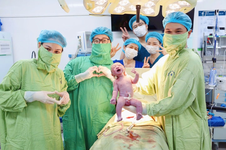 Khám sàng lọc trước sinh và sơ sinh - lựa chọn thông thái cho hạnh phúc gia đình