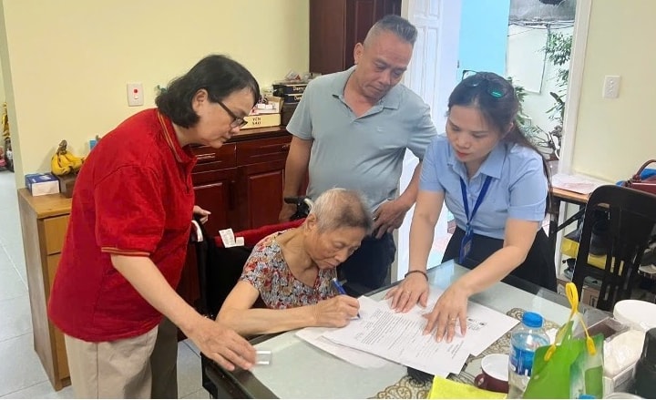 Cải cách hành chính tại phường Cầu Giấy: Đột phá từ tinh thần phục vụ