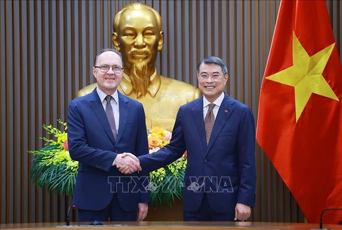 Thủ tướng Chính phủ Lê Minh Hưng tiếp Đại sứ Liên bang Nga tại Việt Nam