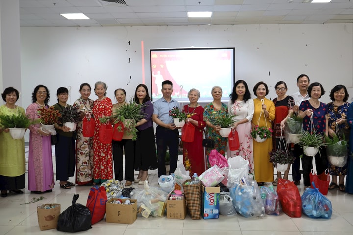 Phường Đống Đa phát động thi đua chuyển đổi số, chuyển đổi xanh từ khu dân cư