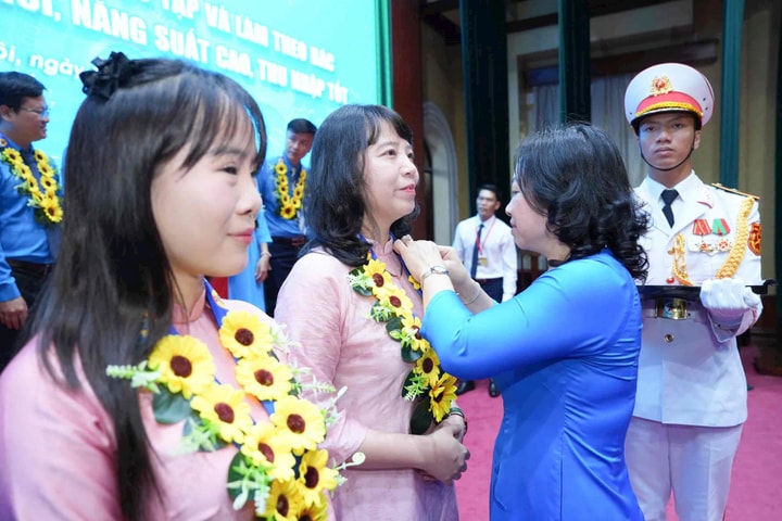 Học Bác từ mỗi phần việc hằng ngày để lao động giỏi, năng suất cao, thu nhập tốt
