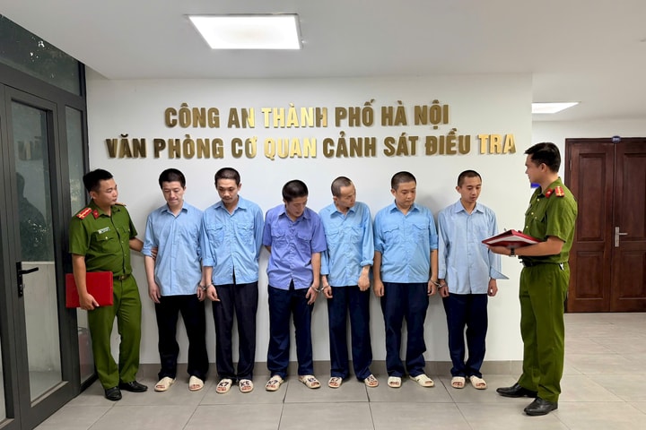 Phá đường dây buôn lậu khoảng 300kg vàng từ nước ngoài vào Việt Nam