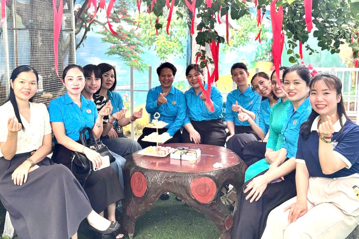 Ra mắt công trình “Góc xanh Công đoàn” tại Trường Tiểu học Minh Khai B