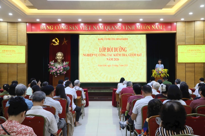 Đảng ủy phường Hoàn Kiếm nâng cao hiệu quả công tác kiểm tra, giám sát