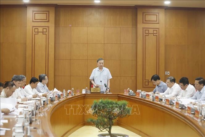Tổng Bí thư, Chủ tịch nước Tô Lâm: Phát triển công nghiệp vật liệu theo hướng xanh, bền vững, tự chủ