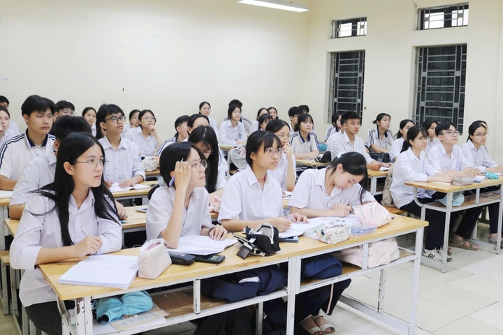 Trước giờ “vượt vũ môn” của học sinh lớp 9 Quốc Oai
